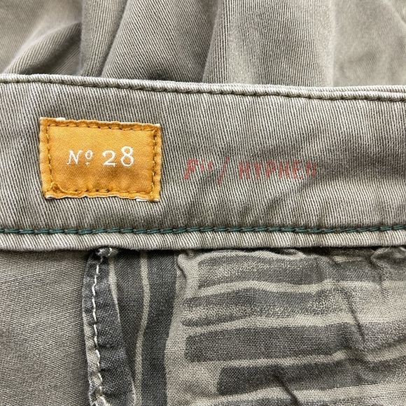 Anthropologie Pilcro and The Letterpress Khaki Moss Green Hyphen Shorts Size 28 - Picture 4 of 6